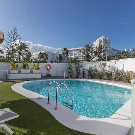 Lightbooking Alemania Piscina Privada *